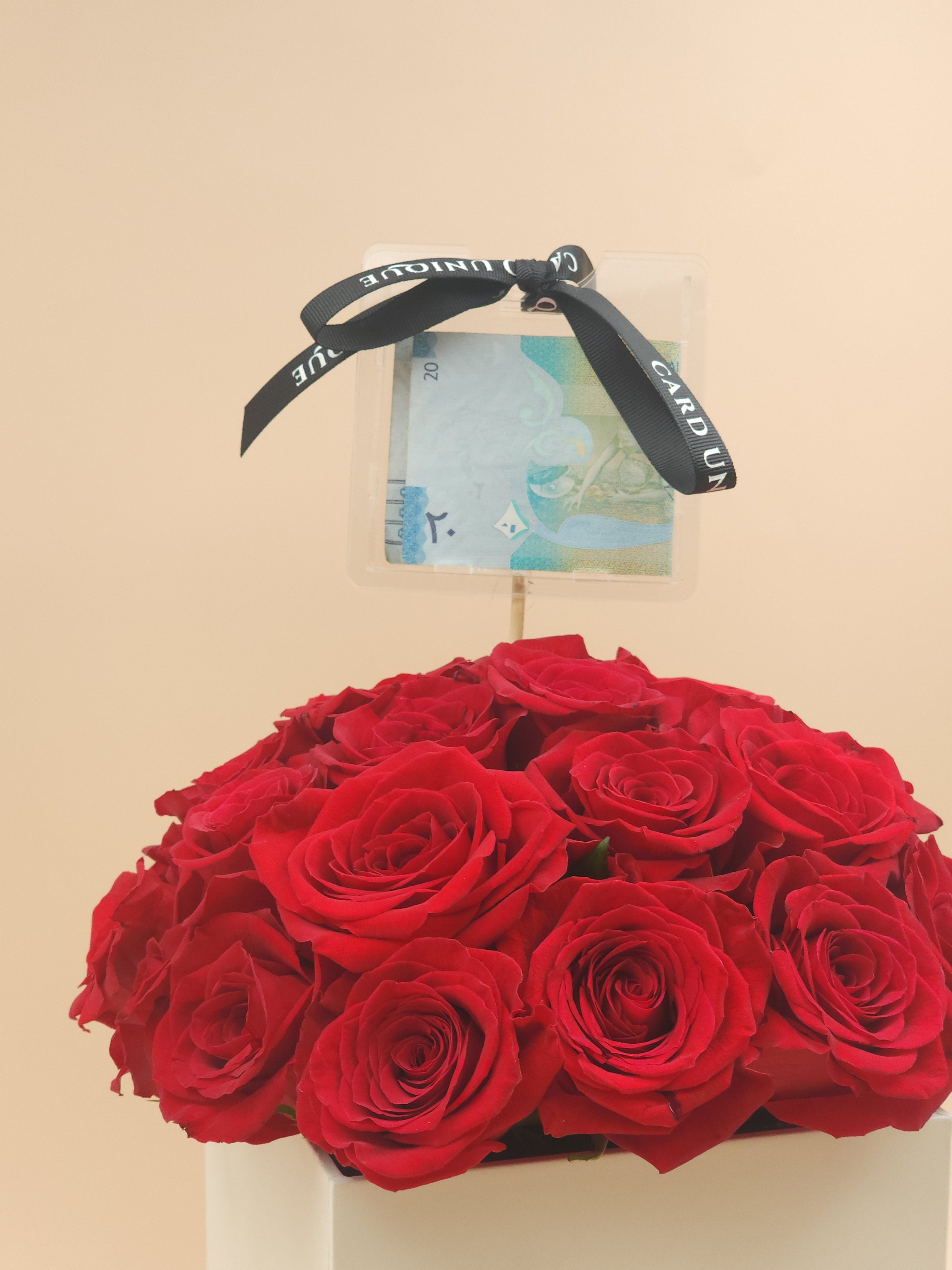 بوكس باقة ورد جوري احمر